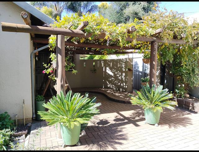 3 BEDROOM HOUSE FOR SALE IN BIRCHLEIGH